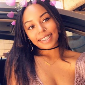 Meet your Posher, Corin